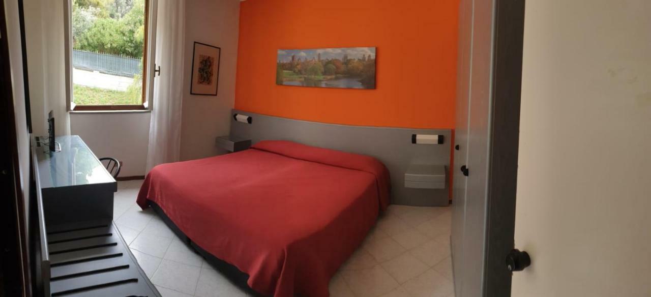 Residence Calaghena มอนเตปาโอเน ภายนอก รูปภาพ